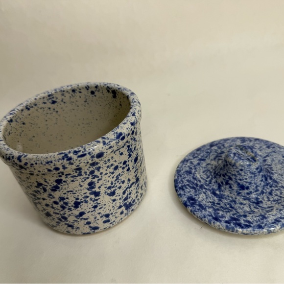 Speckled Blue and White stoneware Crock for Storing Butter and Cheese - Picture 3 of 6